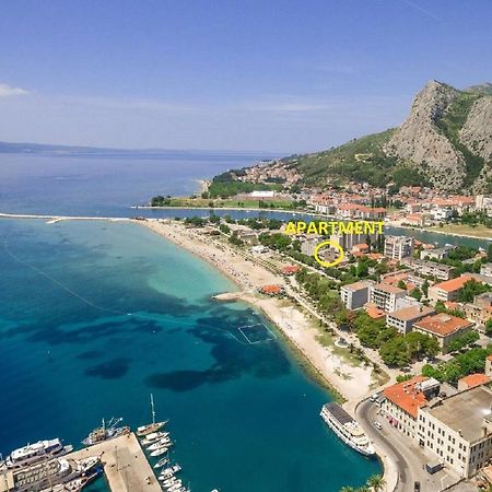 Ap Punta Next To Sandy Beach, Apartment With Garden Omiš Екстериор снимка